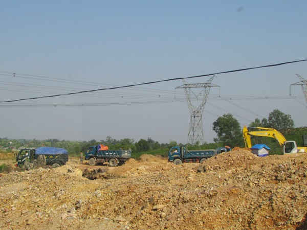Cấp phép khai thác đất ở khu vực Thanh tra Chính phủ đang chỉ đạo xử lý giải quyết tranh chấp
