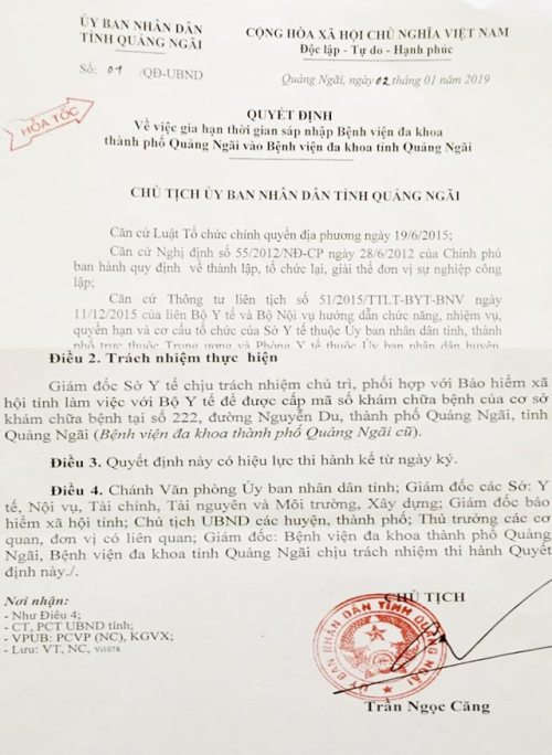 Sáng 2/1, chính quyền Quảng Ngãi đã có văn bản số 01/QĐ-UBND, do ông Trần Ngọc Căng - Chủ tịch UBND tỉnh đã ký, gửi các cấp ngành liên quan thông báo về việc dừng sáp nhập Bệnh viện Đa khoa TP. Quảng Ngãi vào BVĐK tỉnh Quảng Ngãi