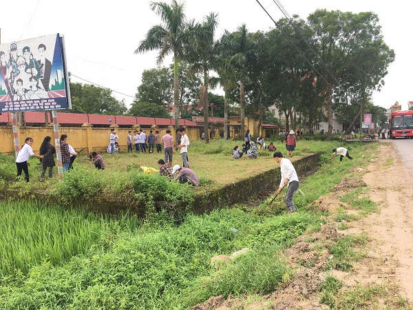 Thu gom rác thải tại huyện Thiệu Hóa