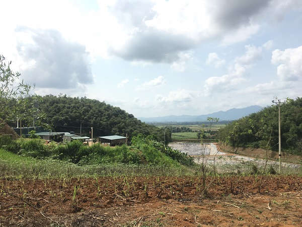 Xưởng chế biến tinh bột dong và sắn của hộ gia đình ông Hà Ngọc Sơn gây ô nhiễm môi trường