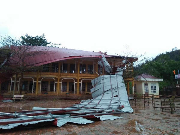 Một điểm trường bị thiệt hại do mưa đá, gió lốc