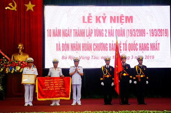 anh 1,
