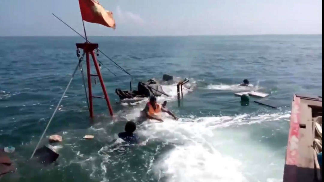 Một vụ chìm tàu trên biển