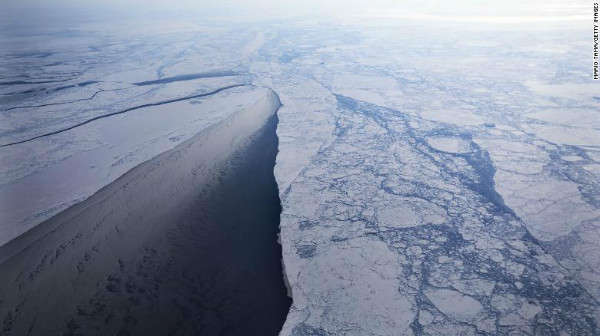 Lần cuối cùng nồng độ CO2 cao như ngày nay, 3 triệu năm trước, Greenland (trong ảnh) chủ yếu có màu xanh lá cây và mực nước biển cao hơn 20 mét. Ảnh chụp ngày 30/3/2017