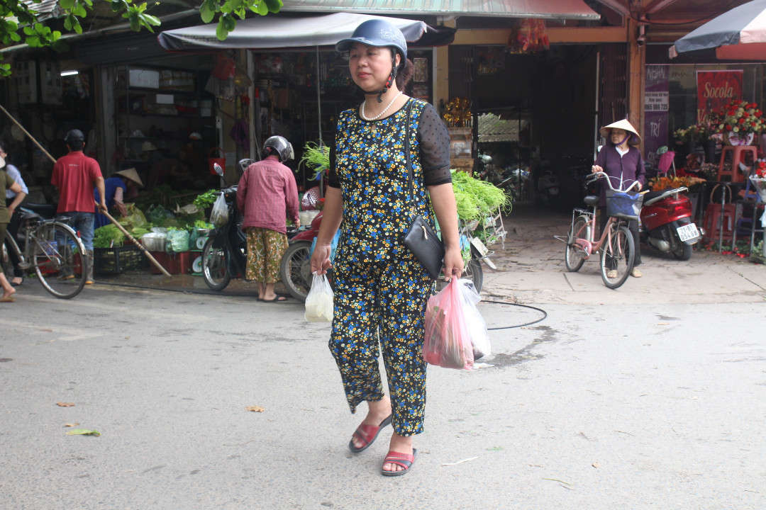 Khi chưa có các sản phẩm thận thiện với môi trường thay thế thì việc thay đổi thói quen của người dân trong việc sử dụng túi nilon còn gặp nhiều khó khăn