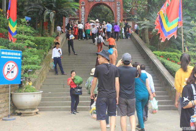 den Hung 4