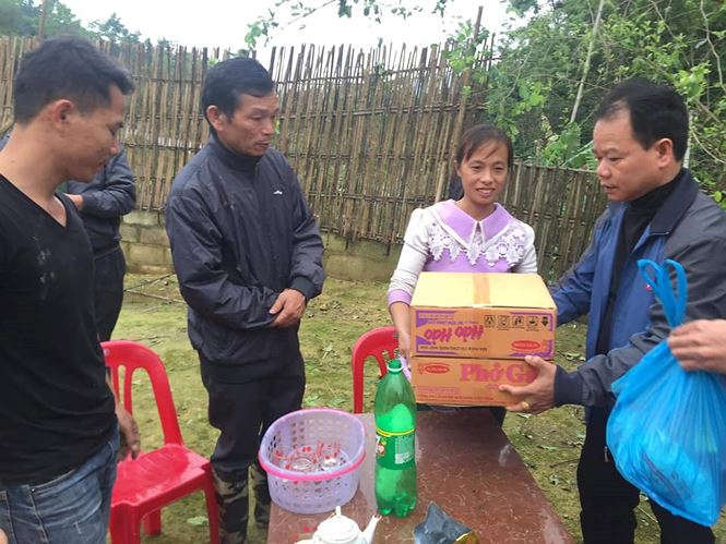 Ảnh 2 Lđ huyện Tràng Định thăm hỏi
