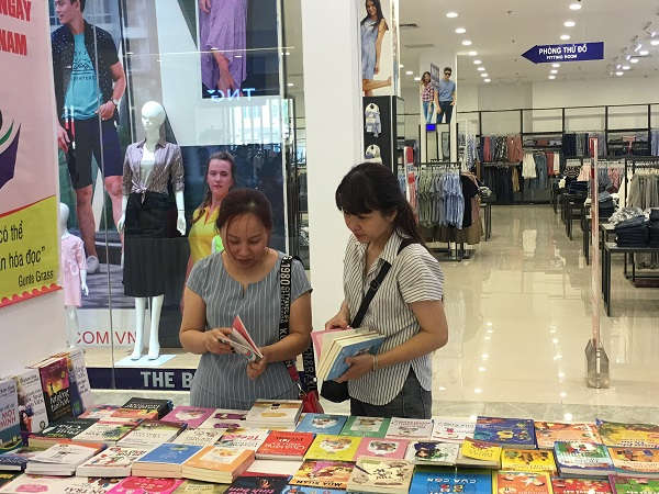 Ngày hội thu hút được khá đông độc giả