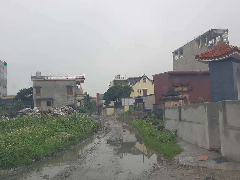 nui rac cong nghiep bua vay boc mui thoi hanh dan 17