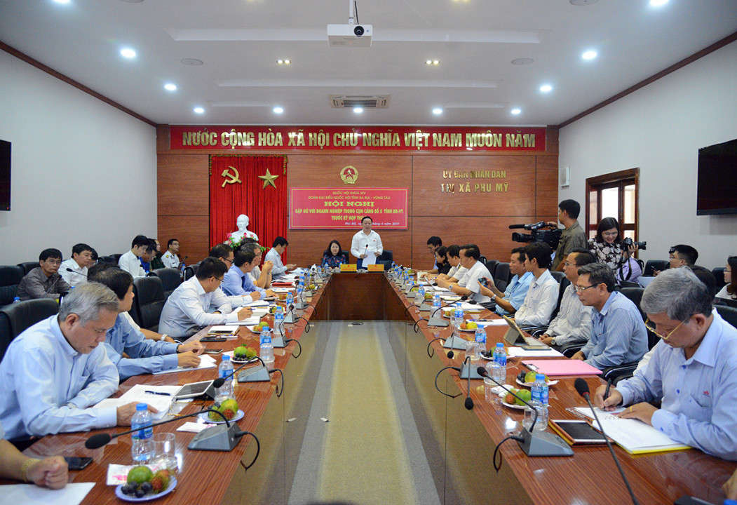 Toàn cảnh