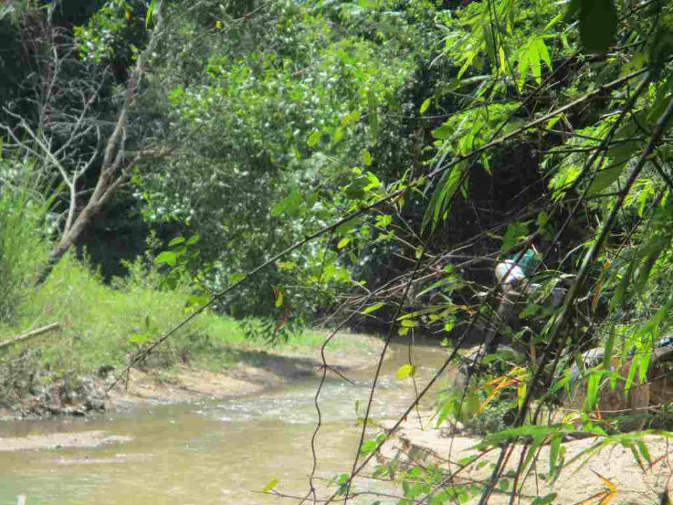 Suối Đập Làng nơi “cát tặc” tung hoành suốt 8 năm qua 