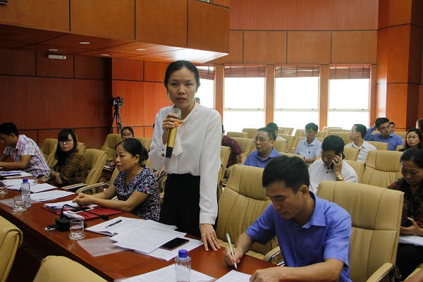 Tại hội nghị, các đại biểu đã tập trung thảo luận những khó khăn, vướng mắc trong quá trình kê khai, đăng ký đất đai, cấp GCN