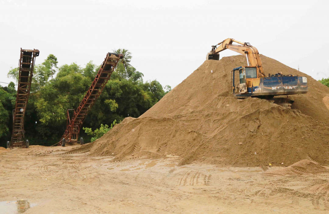 Một điểm tập kết cát “khủng” của doanh nghiệp