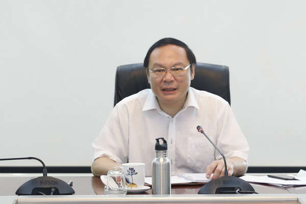 thứ trưởng thành