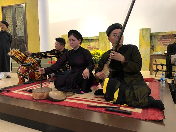 Tại triển lãm còn diễn ra nhiều hoạt động nghệ thuật phục vụ công chúng đến thưởng lãm