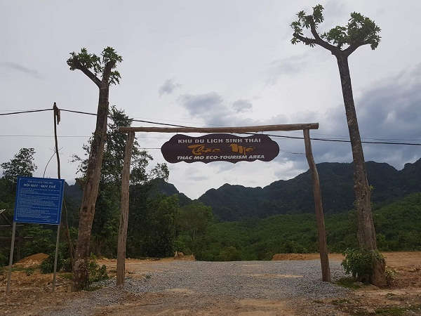 Các hồ sơ thủ tục đơn vị chủ đầu tư chỉ đang trong quá trình làm nhưng đã in vé và cho khách vào du lịch