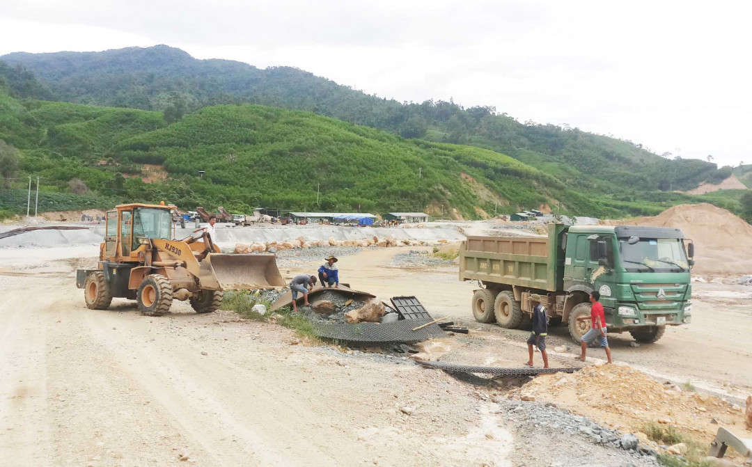 Thủy điện Sông Bồ đã khai thác cát trái phép
