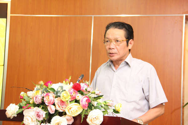 Thứ trưởng Bộ Thông tin và Truyền thông Hoàng Vĩnh Bảo – Trưởng Ban tổ chức Giải báo chí về chủ đề “Văn hóa ứng xử” phát biểu khai mạc buổi lễ