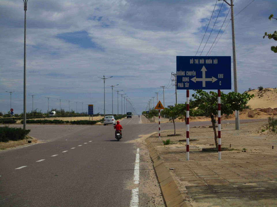 Khu Kinh tế Nhơn Hội chuyển dần từ phát triển theo số lượng sang phát triển theo chất lượng, phát triển có trọng tâm, trọng điểm