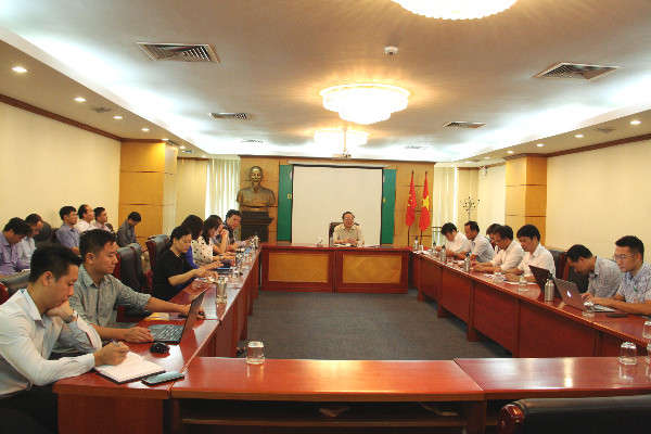 Quang cảnh cuộc họp