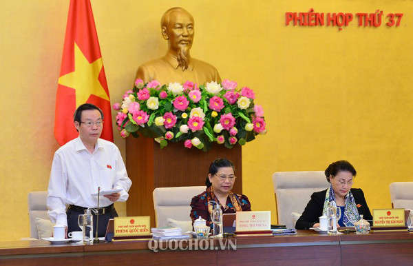 Phó Chủ tịch QH Phùng QUốc Hiển