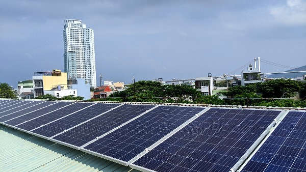 1. Hệ thống điện năng lượng mặt trời lắp mái tại trường tiểu học Võ Thị Sáu