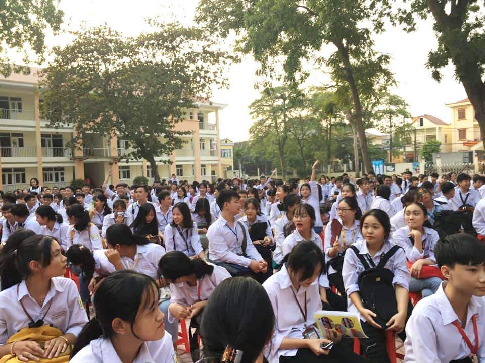 Buổi ngoại khóa đã nhận được sự hưởng ứng nhiệt tình của các bạn học sinh.