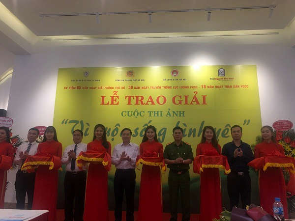 Cục Cảnh sát Phòng cháy chữa cháy và Cứu hộ cứu nạn – Bộ Công an; Công an Thành phố Hà Nội; Sở Lao động Thương binh và Xã hội Hà Nội phối hợp với báo Người Hà Nội