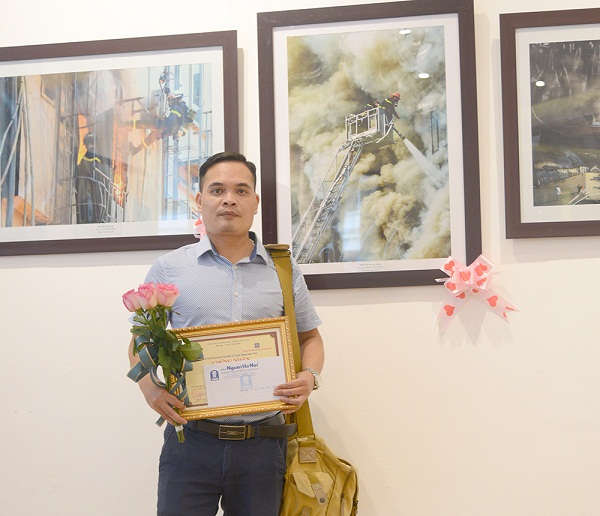 đặc biệt lần đầu tiên Phóng viên Hoàng Ngọc Minh đến từ cơ quan Báo Tài nguyên và Môi trường với Tác phẩm