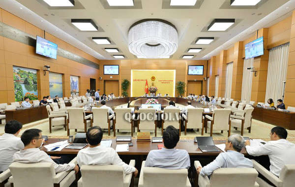 toàn cnahr phiên họp