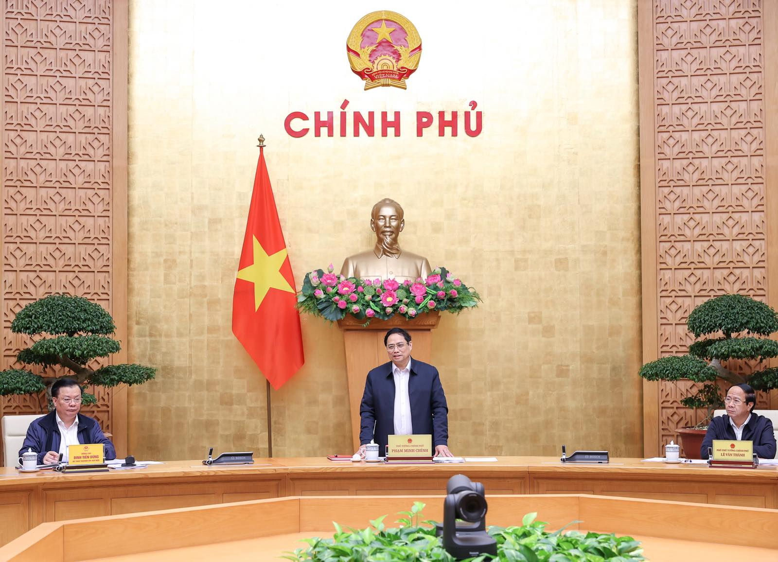 Thúc đẩy triển khai các dự án đường vành đai 3 và 4 tại Hà Nội, TP. Hồ Chí Minh - Ảnh 2. Thúc đẩy triển khai các dự án đường vành đai 3 và 4 tại Hà Nội, TP. Hồ Chí Minh - Ảnh 2.
