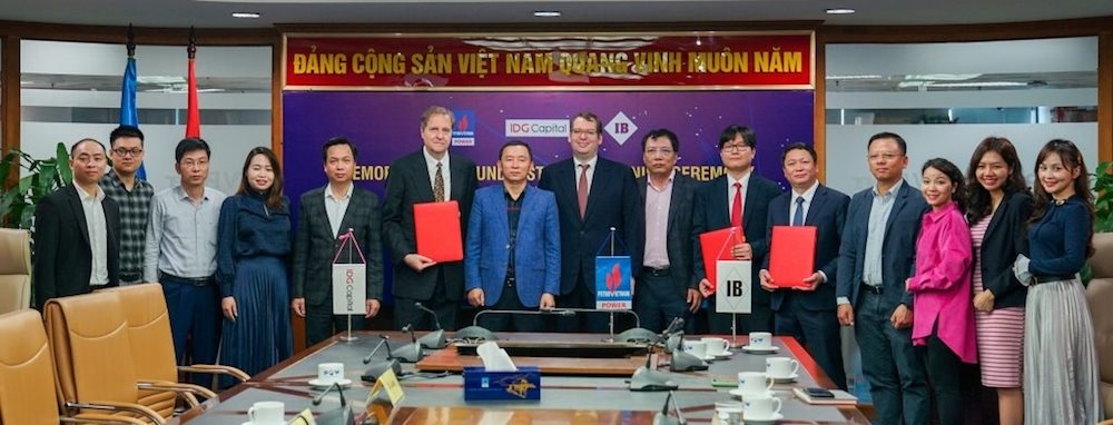 lanh-dao-pv-power-va-doi-tac-tai-le-ky.jpg