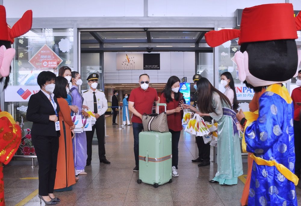 don-du-khach-xong-dat-mong-1-tet_0743.jpg