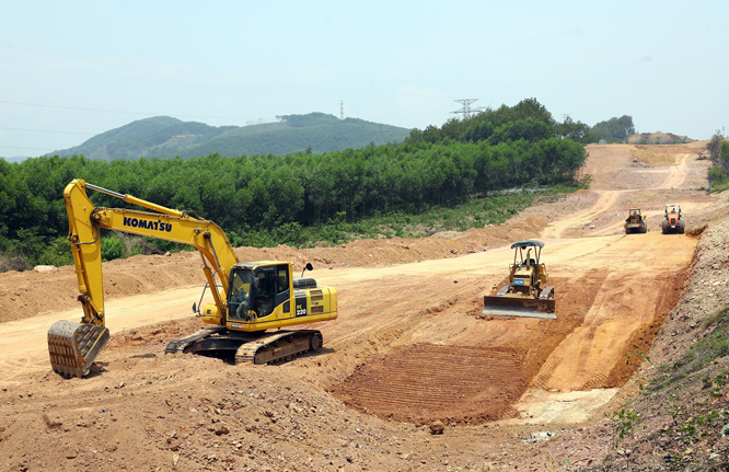 Triển khai Nghị quyết của Quốc hội về chủ trương đầu tư Dự án xây dựng cao tốc Bắc - Nam phía Đông - Ảnh 1. Triển khai Nghị quyết của Quốc hội về chủ trương đầu tư Dự án xây dựng cao tốc Bắc - Nam phía Đông - Ảnh 1.