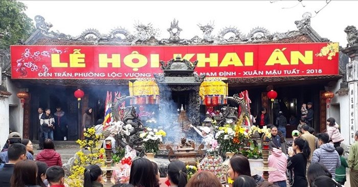 thuyet-minh-ve-le-hoi-den-tran.jpg