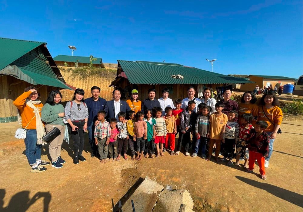 3-hoat-dong-y-nghia-nhan-dip-dau-nam-cua-cong-doan-bo-tn-mt-va-cac-don-vi-truc-thuoc.-bo..jpg