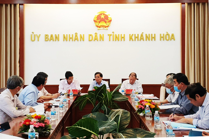 Quang cảnh cuộc họp.