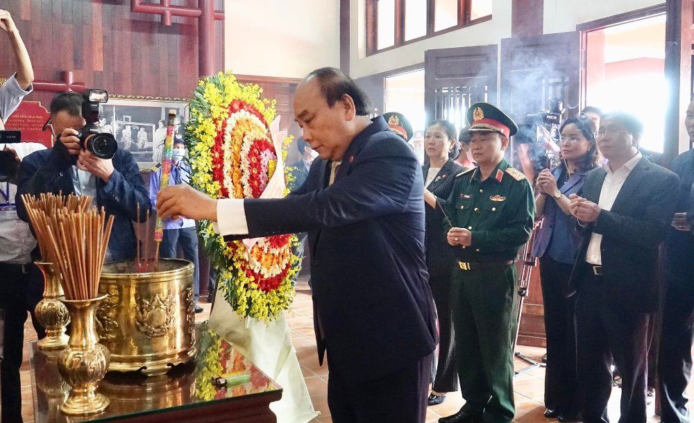 ongphuc2.jpg