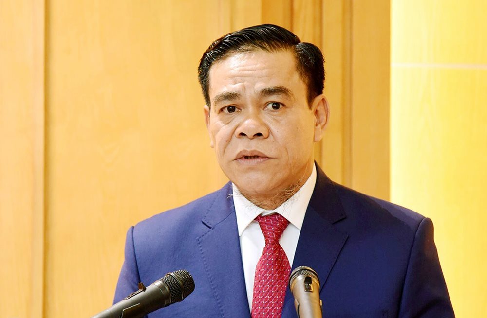 vo-trong-hai-chu-tich-ha-tinh-2540-4893-1618568052.jpg
