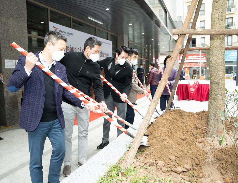van-phu-invest-2-2-(1).jpg