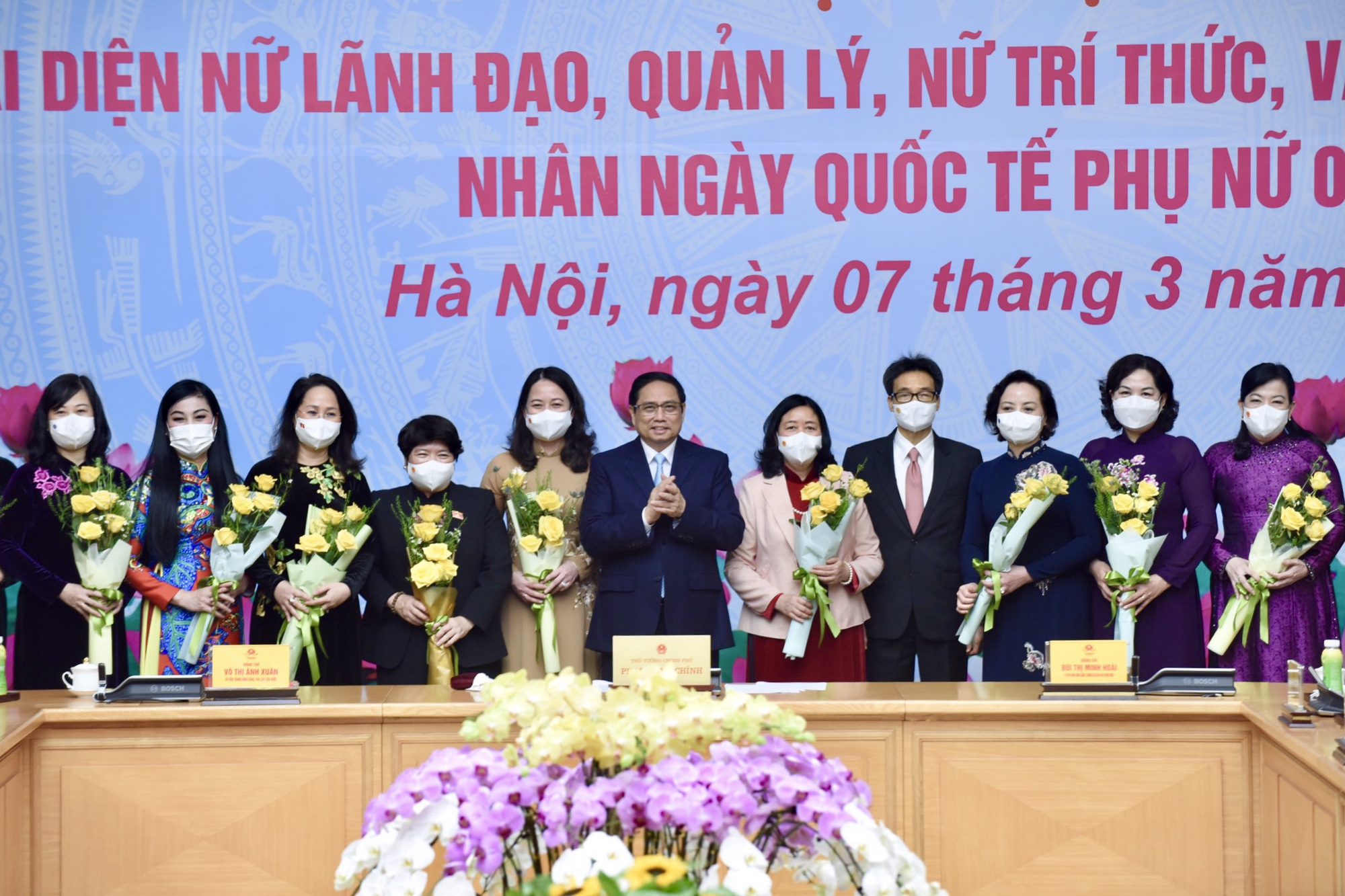 Rà soát ngay việc hỗ trợ phụ nữ và trẻ em gặp khó khăn; khẩn trương xây dựng đề án đào tạo cán bộ nữ - Ảnh 4. Rà soát ngay việc hỗ trợ phụ nữ và trẻ em gặp khó khăn; khẩn trương xây dựng đề án đào tạo cán bộ nữ - Ảnh 4.