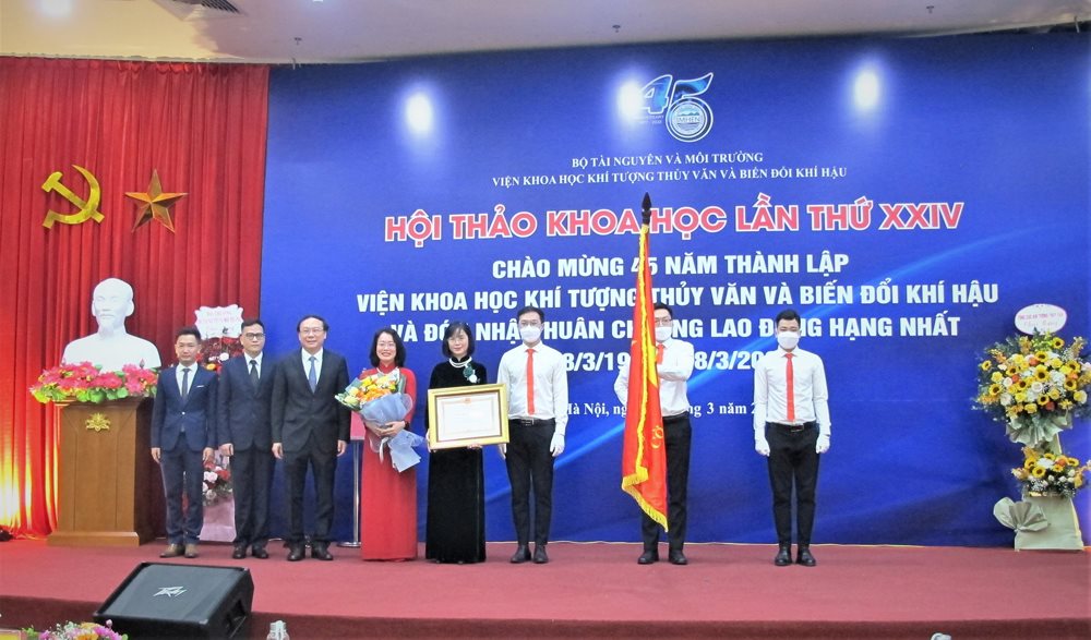 bang-khen-bo-truong-cho-tap-the(1).jpg