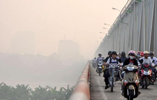 ha-noi-co-mua-phun-va-suong-mu.jpg