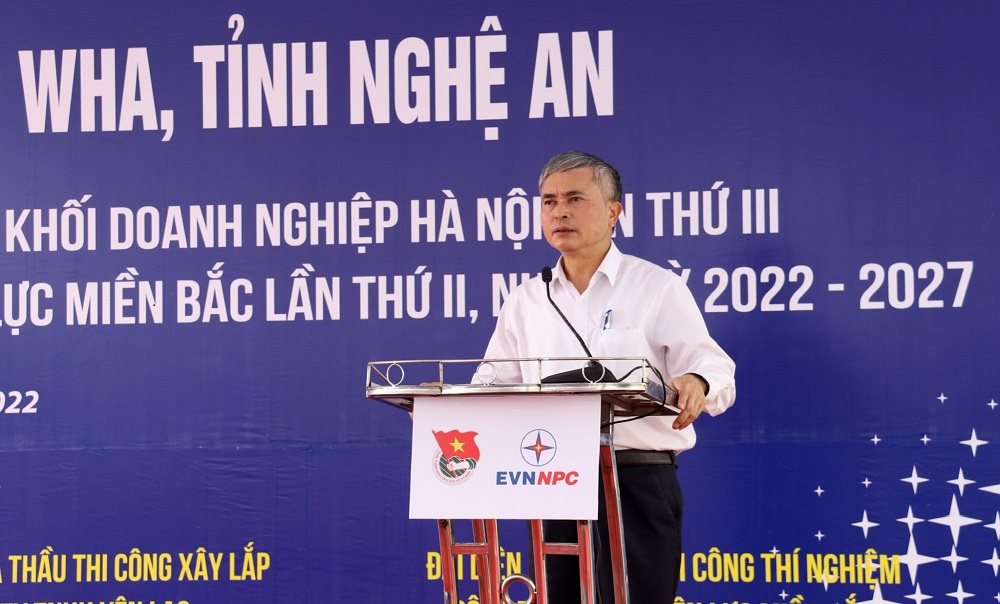 ong-le-ngoc-hoa-pho-chu-tich-ubnd-tinh-nghe-an-phat-bieu-tai-le-khanh-thanh-va-gan-bien-cong-trinh-thanh-nien-duong-day-va-tram-bien-ap-110kv-khu-cong-nghiep-wha-tinh-nghe-an-.jpg