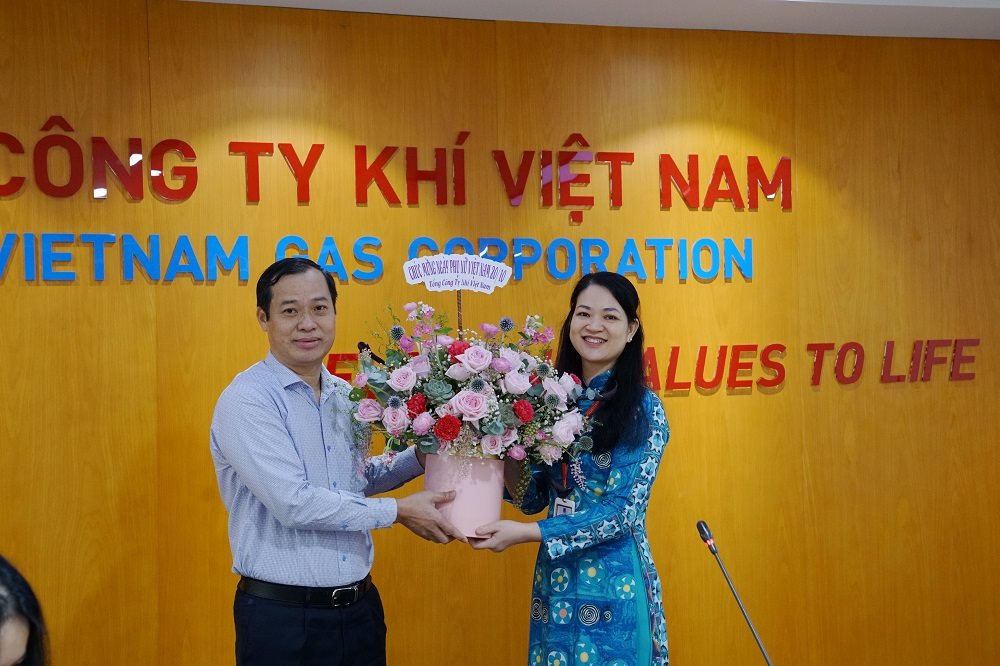 2.-quan-tam-phong-trao-nu.jpg