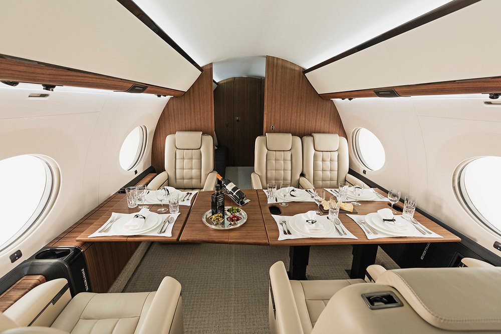 noi-that-ben-trong-may-bay-hang-sang-g650-cua-gulftream-anh_-gulfstream-.jpg