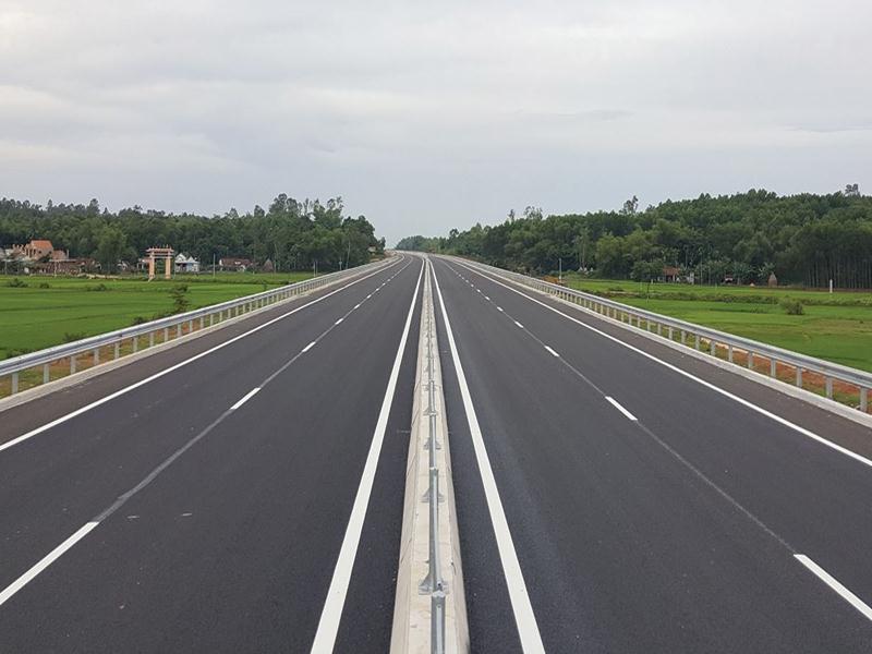 Gỡ vướng mắc ảnh hưởng đến Dự án đường cao tốc Bắc – Nam phía Đông - Ảnh 1. đường cao tốc trục Bắc-Nam.