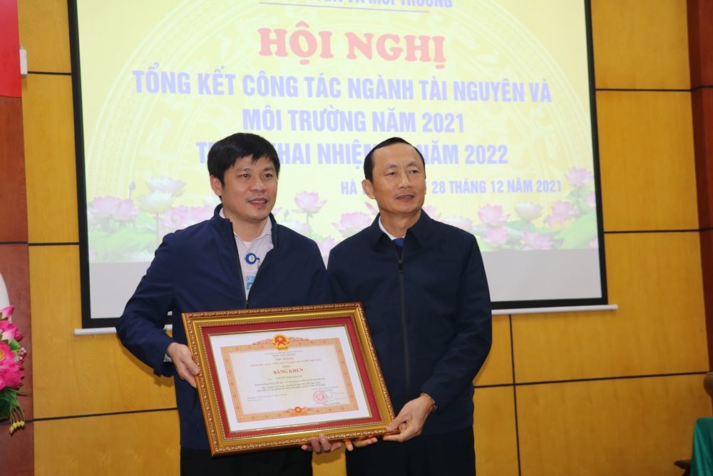 anh-1.-ong-hoach.jpg