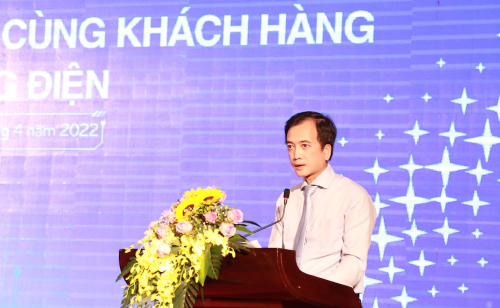 ong-trinh-quoc-vu-pho-vu-truong-vu-tiet-kiem-nang-luong-va-phat-trien-ben-vung-bo-cong-thuong-phat-bieu-tai-hoi-nghi..jpg