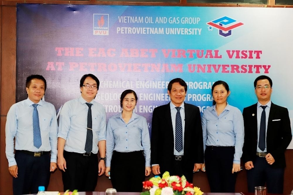 ban-lanh-dao-abet-cua-pvu-tai-buoi-kiem-dinh.jpg